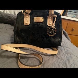Michale Kors purse
